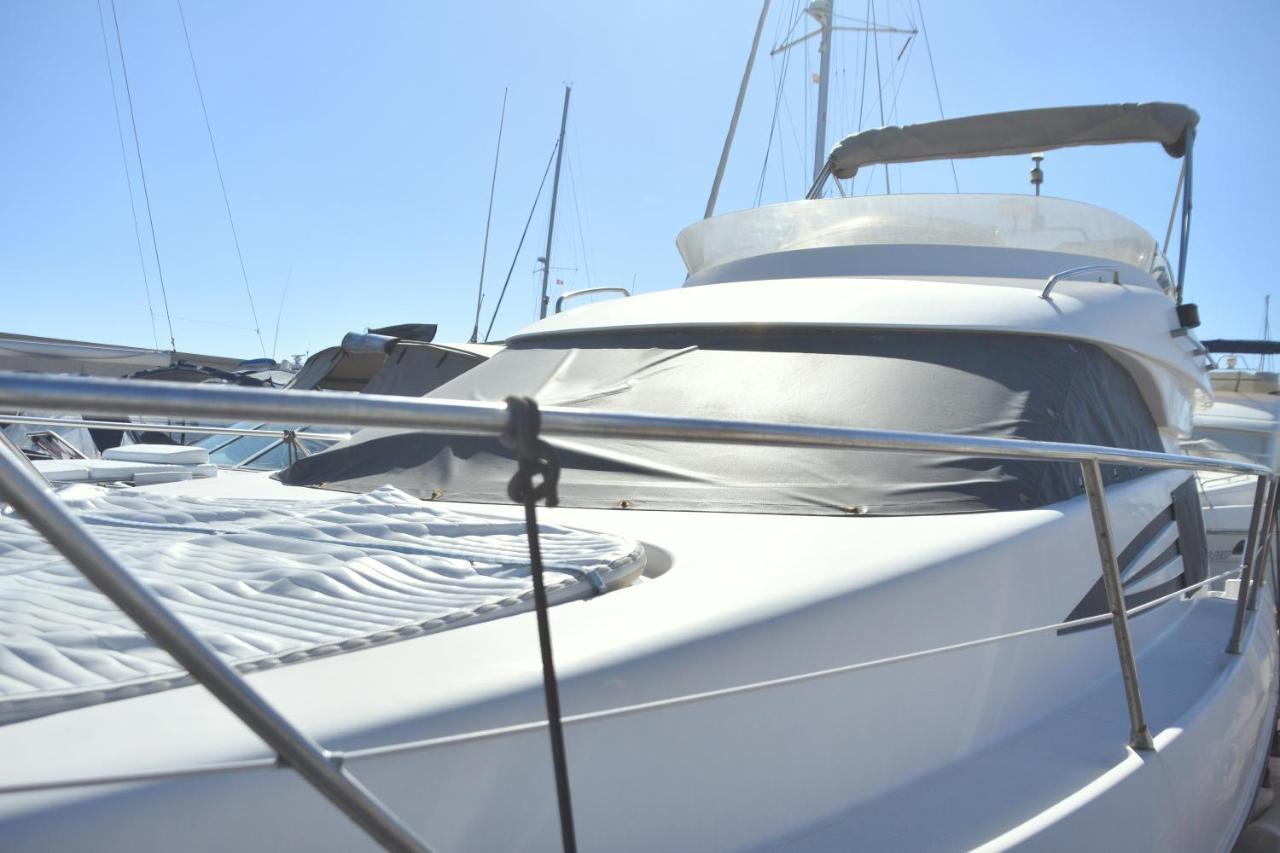 Готель Luxury Yacht Kamikara Сан-Мігель-де-Абона Екстер'єр фото
